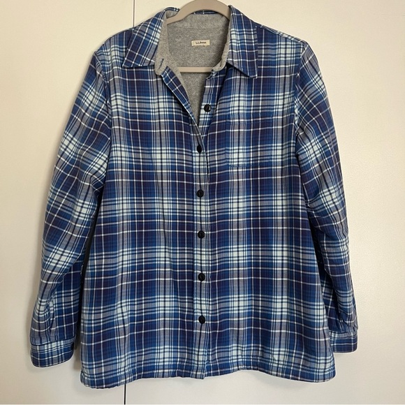 L.L. Bean Fleece Lined Long Sleeve Button Down Blue Plaid Shirt size medium - Picture 1 of 11